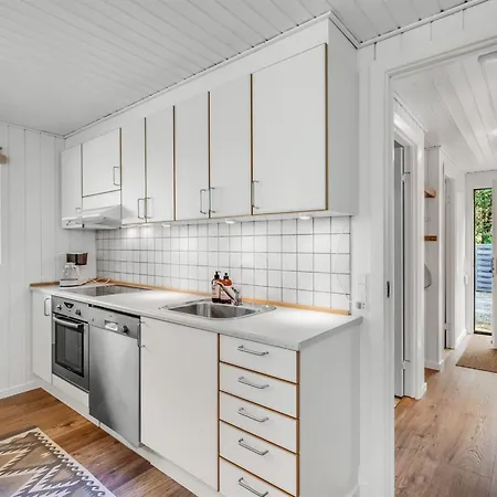 Dom wakacyjny Yngvy - 1-3km From The Sea By Interhome
